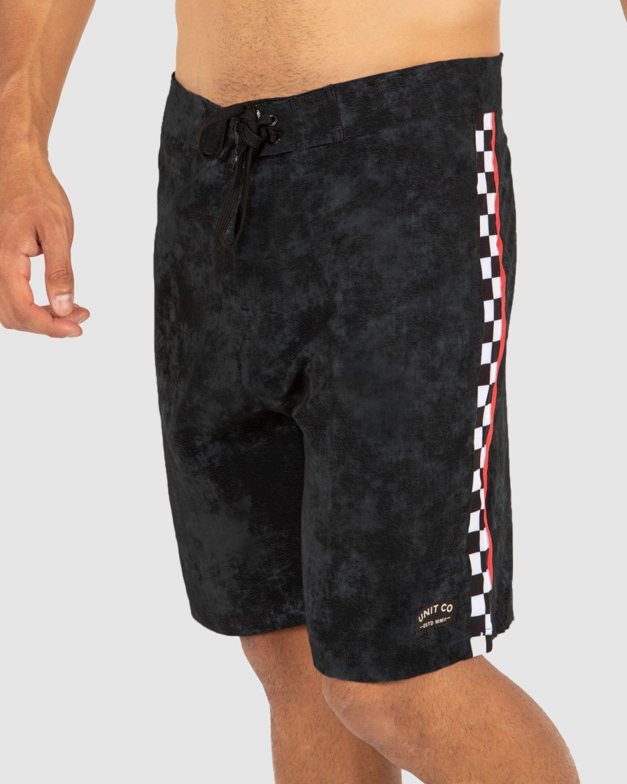 Mens UNIT Boardshorts | Unit Tract 19" Boardshorts Black